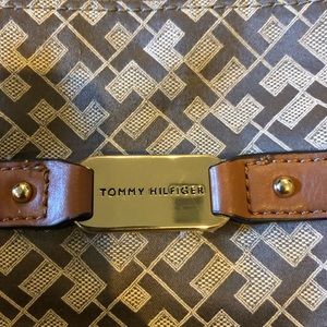 Tommy Hilfiger purse
